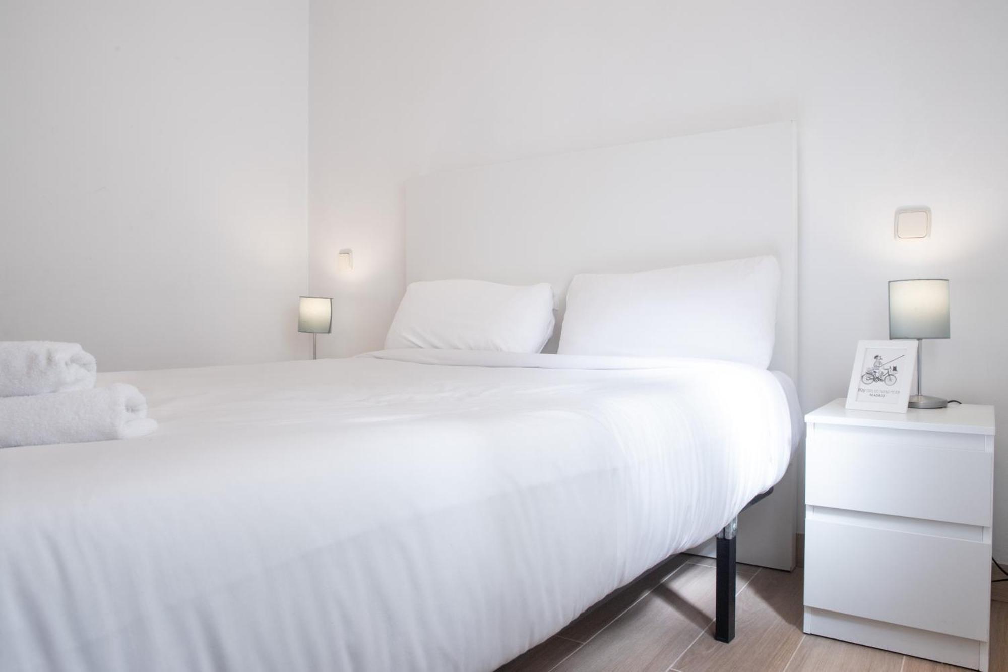 Apartamento 10 min de Aeropuerto y 3 min de IFEMA Madrid Exterior foto