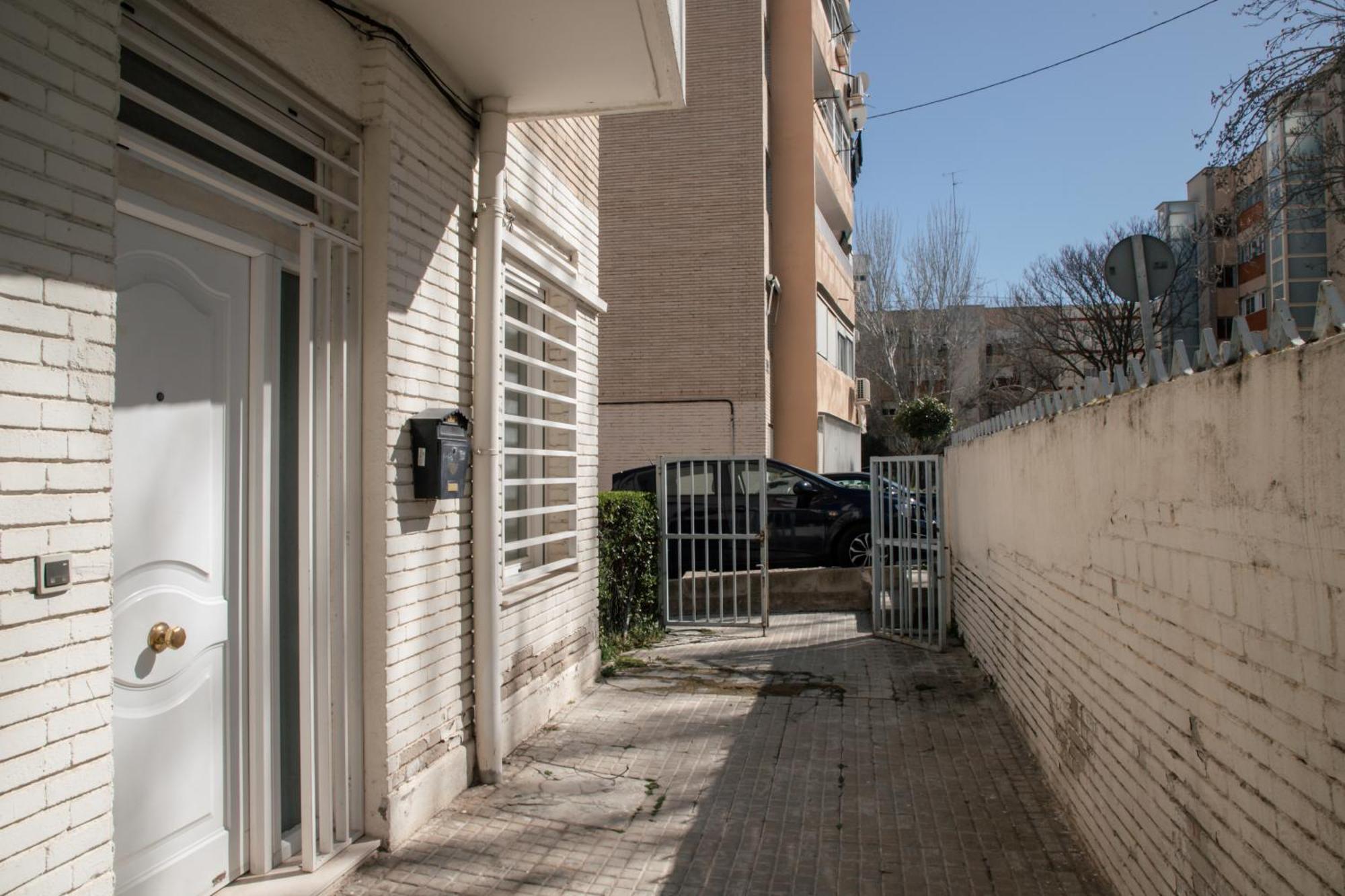 Apartamento 10 min de Aeropuerto y 3 min de IFEMA Madrid Exterior foto